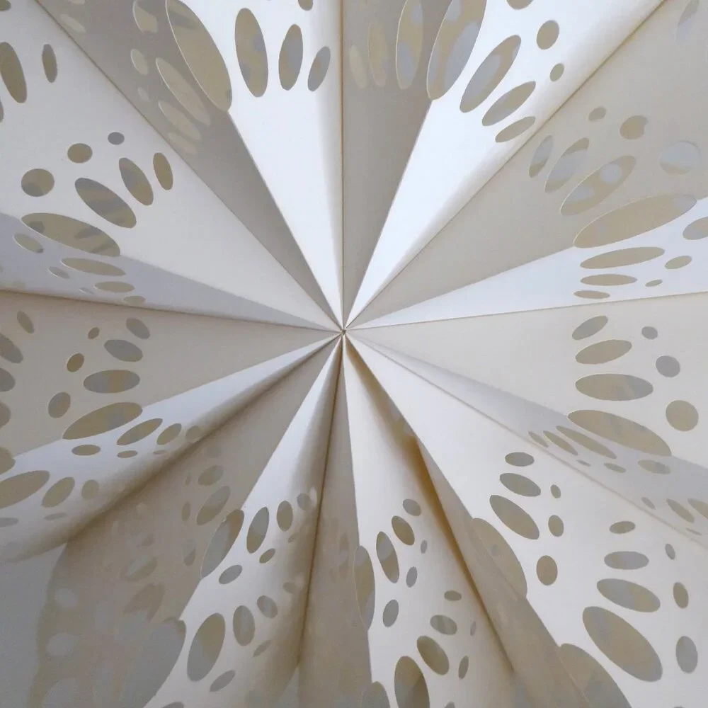 NEW 30” CRATE & BARREL LARGE 3D PAPER SNOWFLAKE CHRISTMAS MOBILE DECORATION
